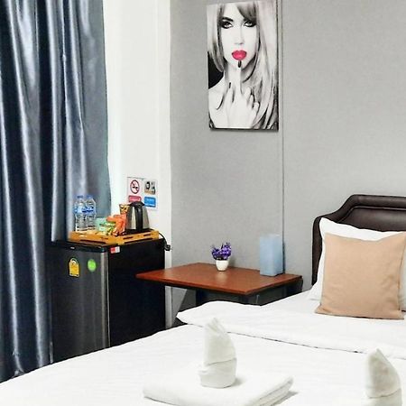 Ada Apartment - อาดา อพาร์ทเมนท์ Bangkok Exterior photo