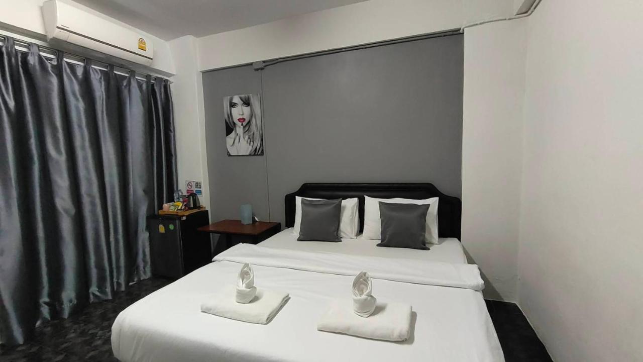 Ada Apartment - อาดา อพาร์ทเมนท์ Bangkok Exterior photo